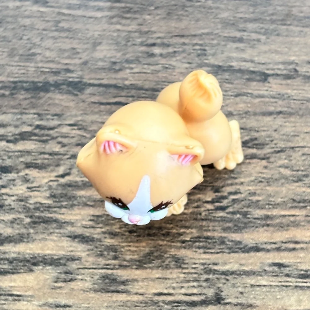 VINTAGE Kenner Littlest Pet Shop Cutesy Kitten Tan Orange Cream Toy 1992 LPS